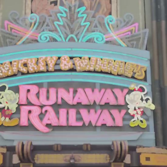 Hollywood Studios Cake Pin