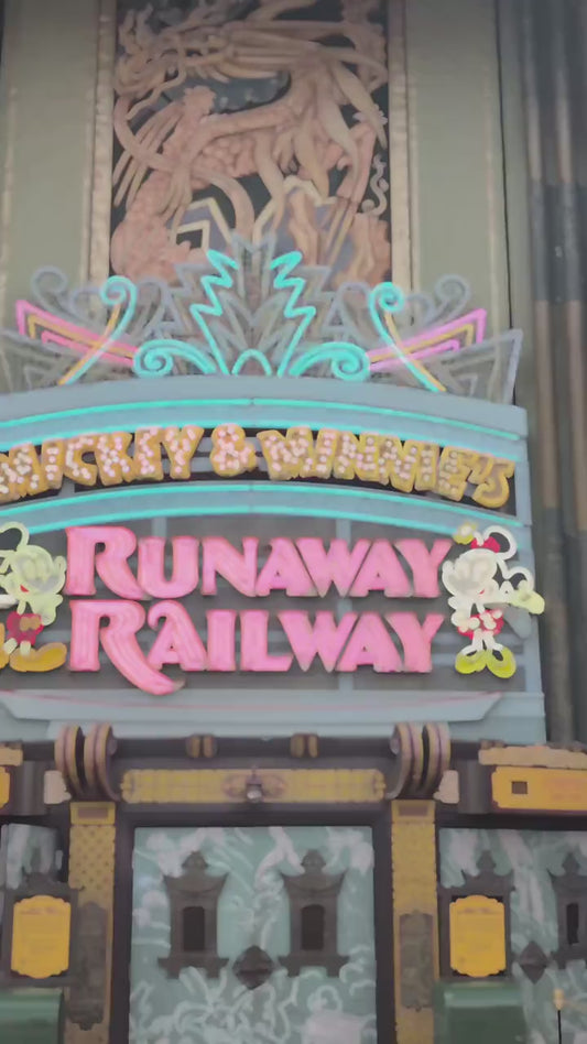 Hollywood Studios Cake Pin